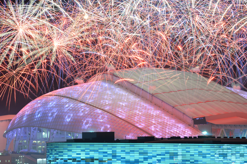 Церемония открытия игр сочи. Олимпийский стадион Фишт в Сочи. Стадион Фишт церемония открытия.