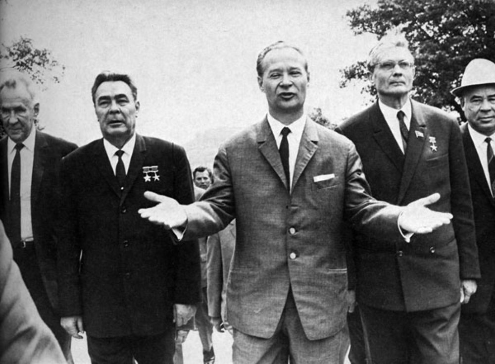 Слева направо: Леонид Брежнев, Александр Дубчек и Михаил Суслов. 1968 г.