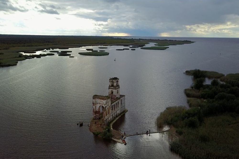 Крохинская церковь была затоплена во время строительства Волго-Балтийского канала. / Игорь Давыдов