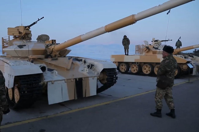 Броня стала крепче: новые модификации Т-62 и Т-64 показали на видео