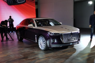 Китайцы создали конкурента BMW 5-series и Mercedes-Benz E-Class
