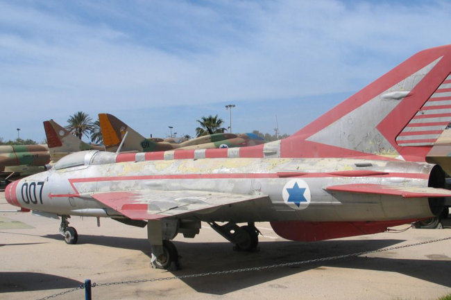 Операция "Бриллиант": перебежчик угнал МиГ-21 в Израиль 55 лет назад