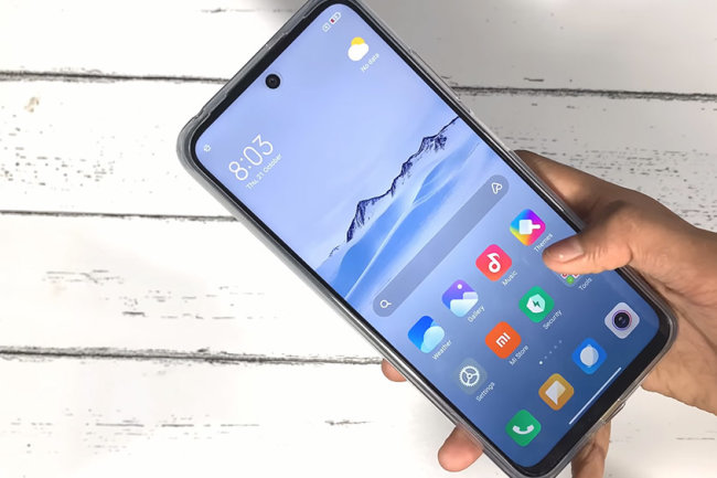 Xiaomi представила дешевый и мощный Redmi Note 11