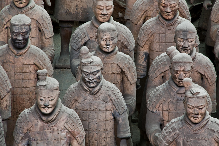 Археологи разгадали еще одну загадку терракотовой армии в Китае -  Российская газета