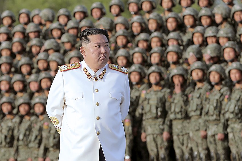 Лидер Северной Кореи заявил о готовности к военному столкновению с США -  Российская газета