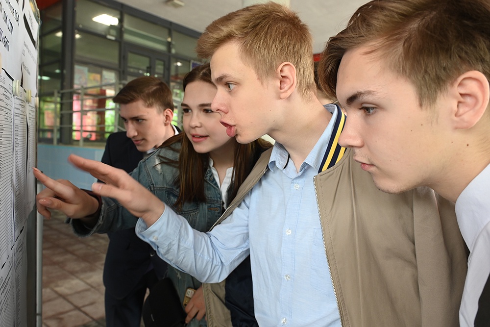 Зачем школьникам ходить на занятия по карьерной грамотности - Российскаягаз��та
