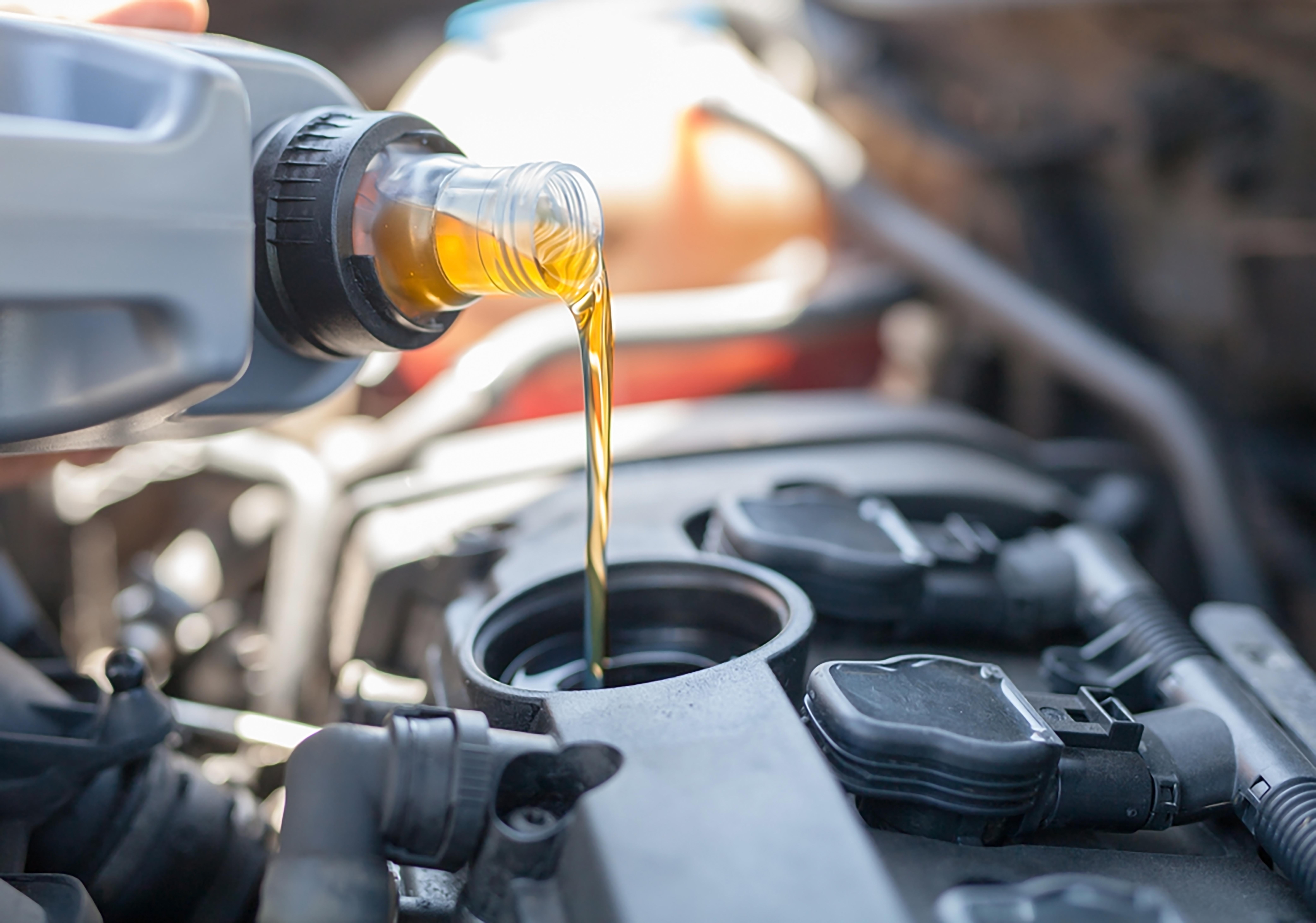 Почему важно менять моторное масло?