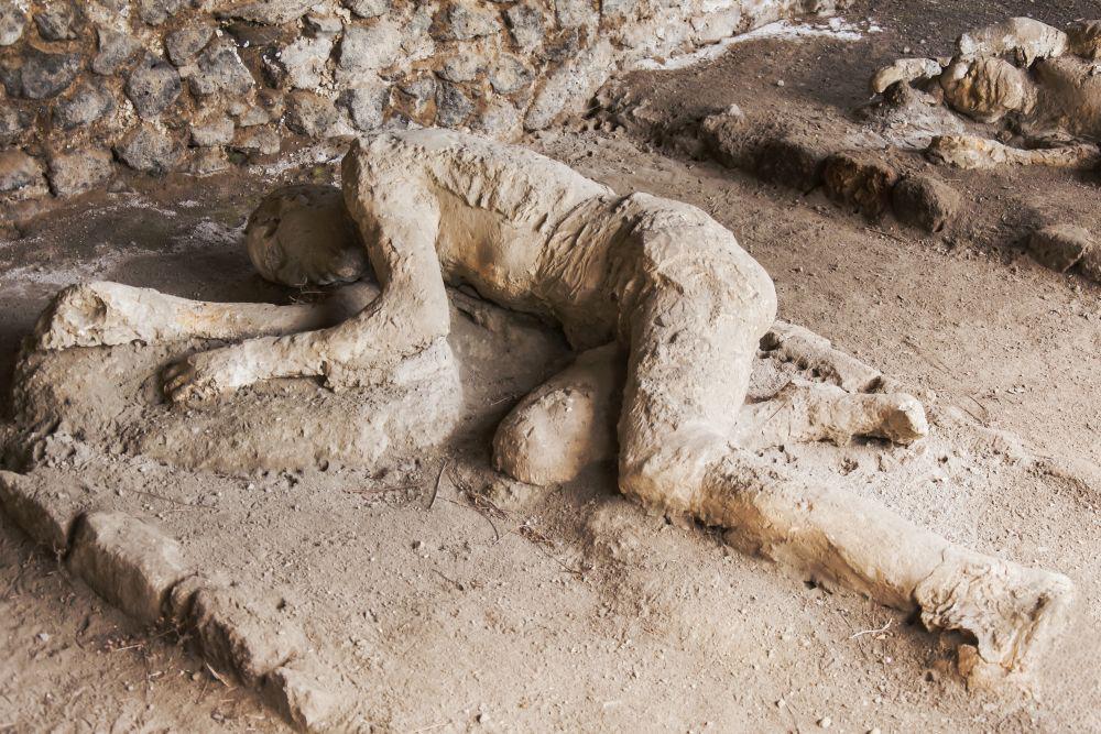 Геологи: Везувий уничтожил Помпеи за 15 минут - Российская газета