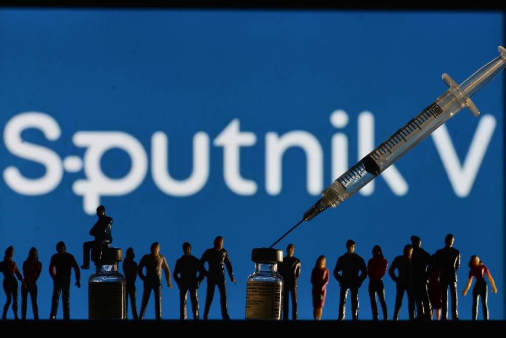 Вакцинация от COVID-19 включена в национальный календарь прививок -  Российская газета