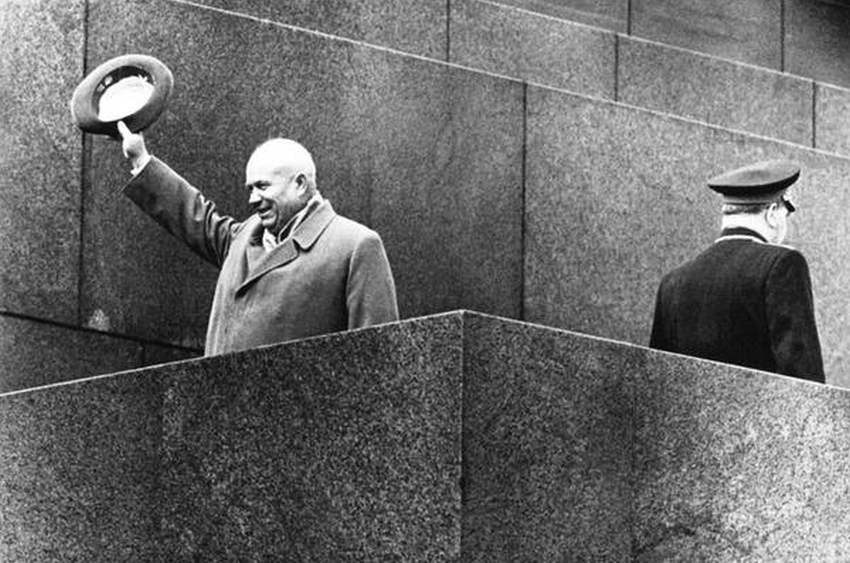Как Хрущев боролся с тенью Сталина - Российская газета