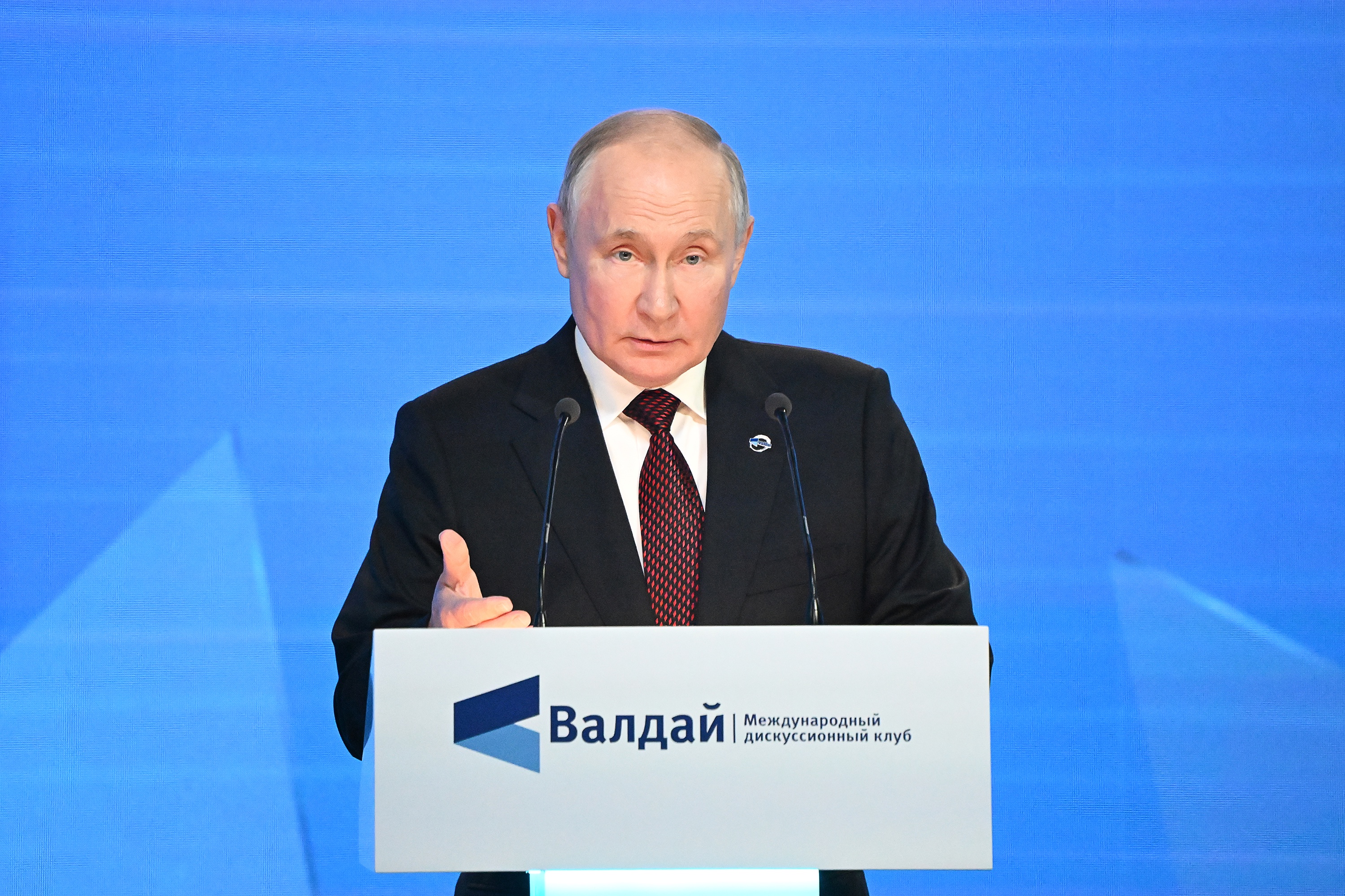 О чем говорил Владимир Путин на заседании дискуссионного клуба Валдай -  Российская газета